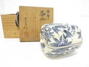 花・鳥　染付　香合